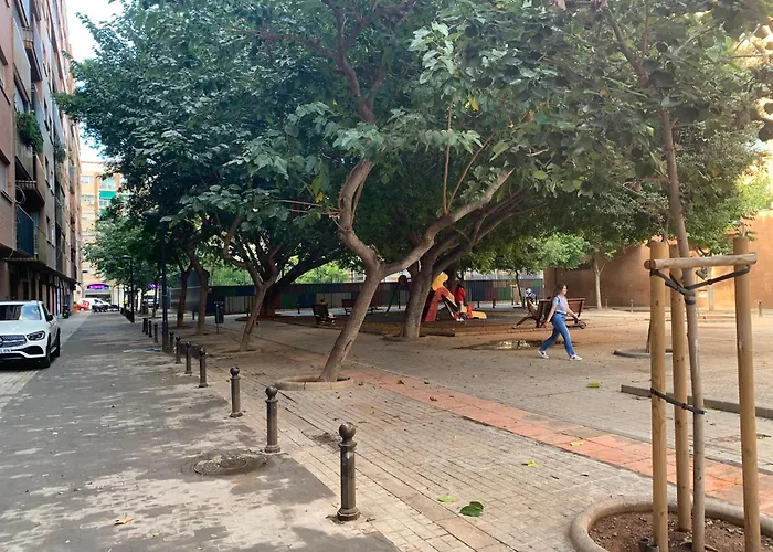 Quiet In A Park Close To The Sea & & Subway No-4 * Valencia